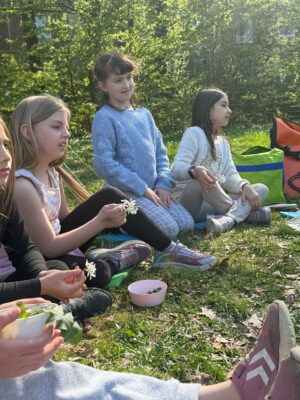 Naturzeit im 2. Jahrgang – Lernen mit allen Sinnen